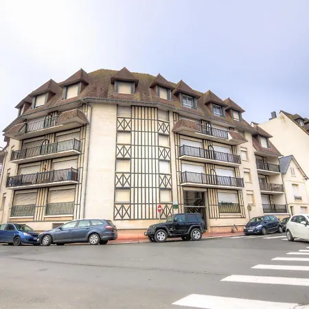 Le Polo-1 By Interhome Appartement Deauville